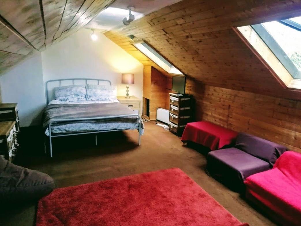 Cozy Loft In Bushey, 20 Mins By Train To Euston London Daire Dış mekan fotoğraf